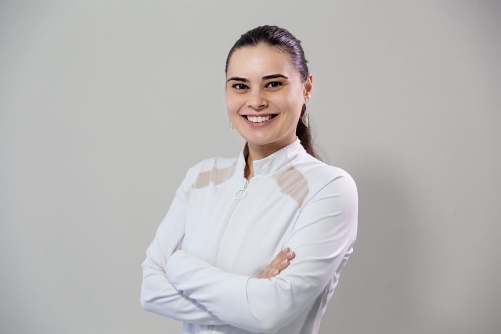 Dra. Heloisa Liechocki - Dentista São josé dos pinhais